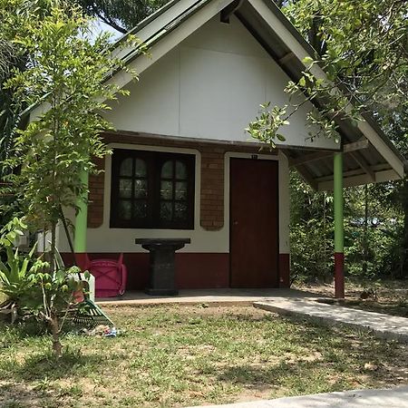 Cashew Nut Bungalows Hotel Ao Nang Zewnętrze zdjęcie